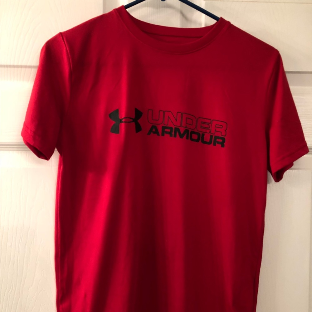 Under Armour boys T-shirt